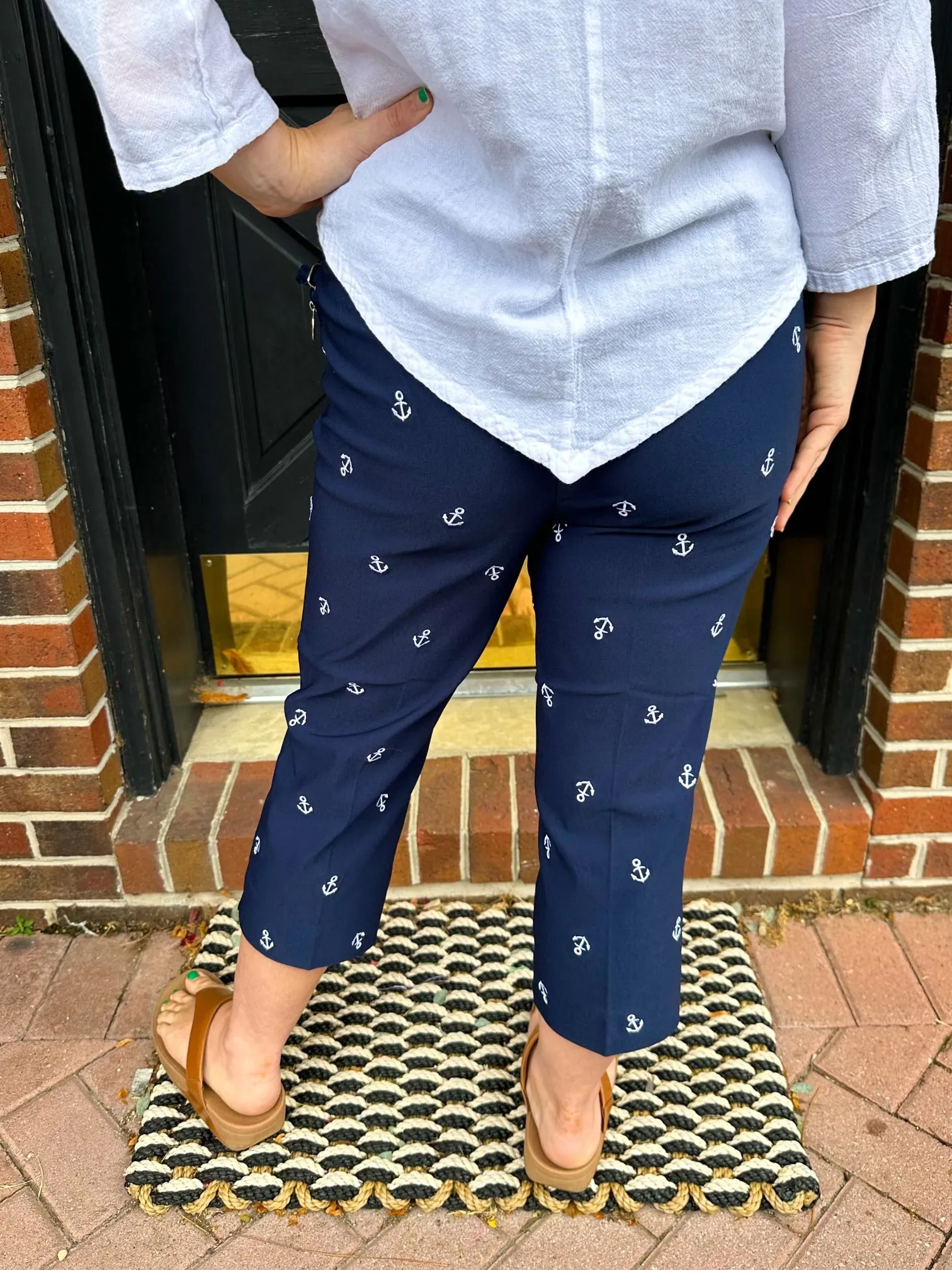 Bangladine by Lulu B White and Navy Anchor Pull On Capris