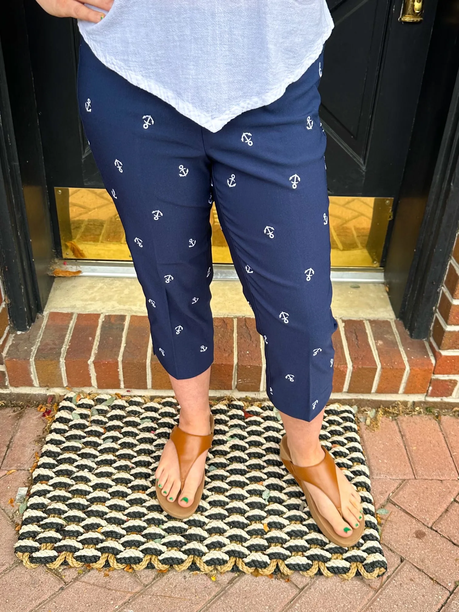 Bangladine by Lulu B White and Navy Anchor Pull On Capris