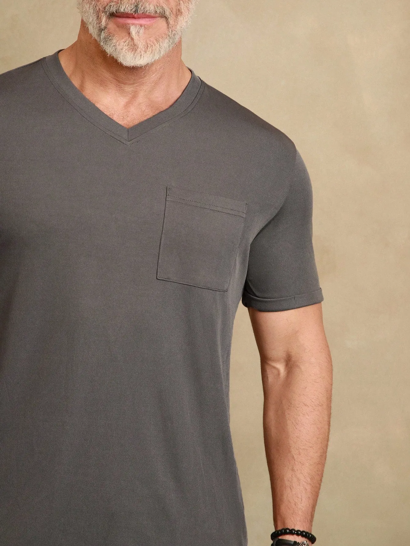 Men's Casual V Neck Short Sleeve T-Shirt with Pockets, Slight Stretch