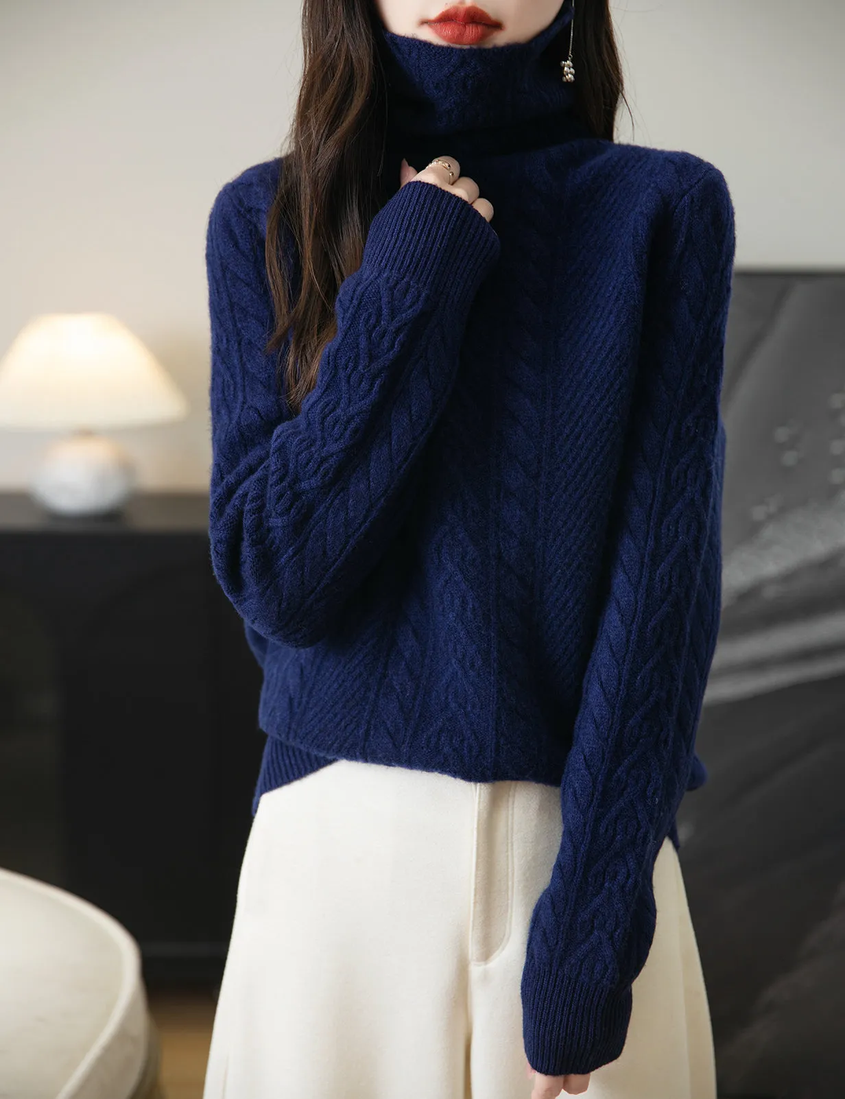 Rachel Woman Turtleneck Sweater