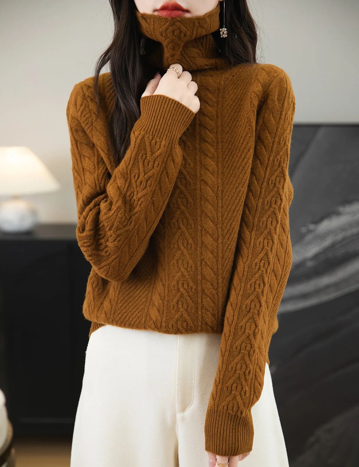 Rachel Woman Turtleneck Sweater