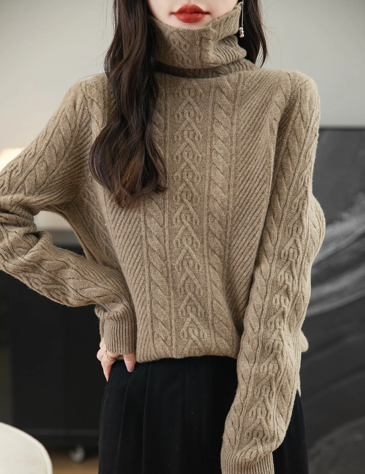 Rachel Woman Turtleneck Sweater