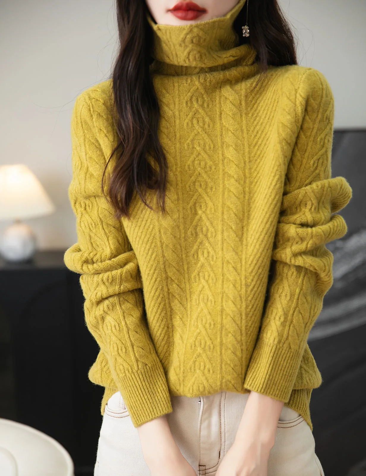 Rachel Woman Turtleneck Sweater