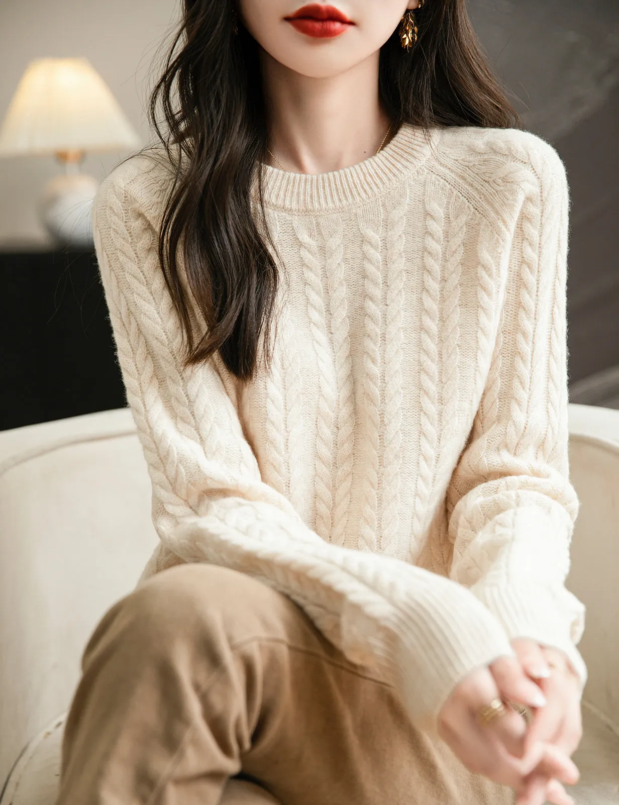 Sharon Woman Crew Neck Vintage Warm Sweater