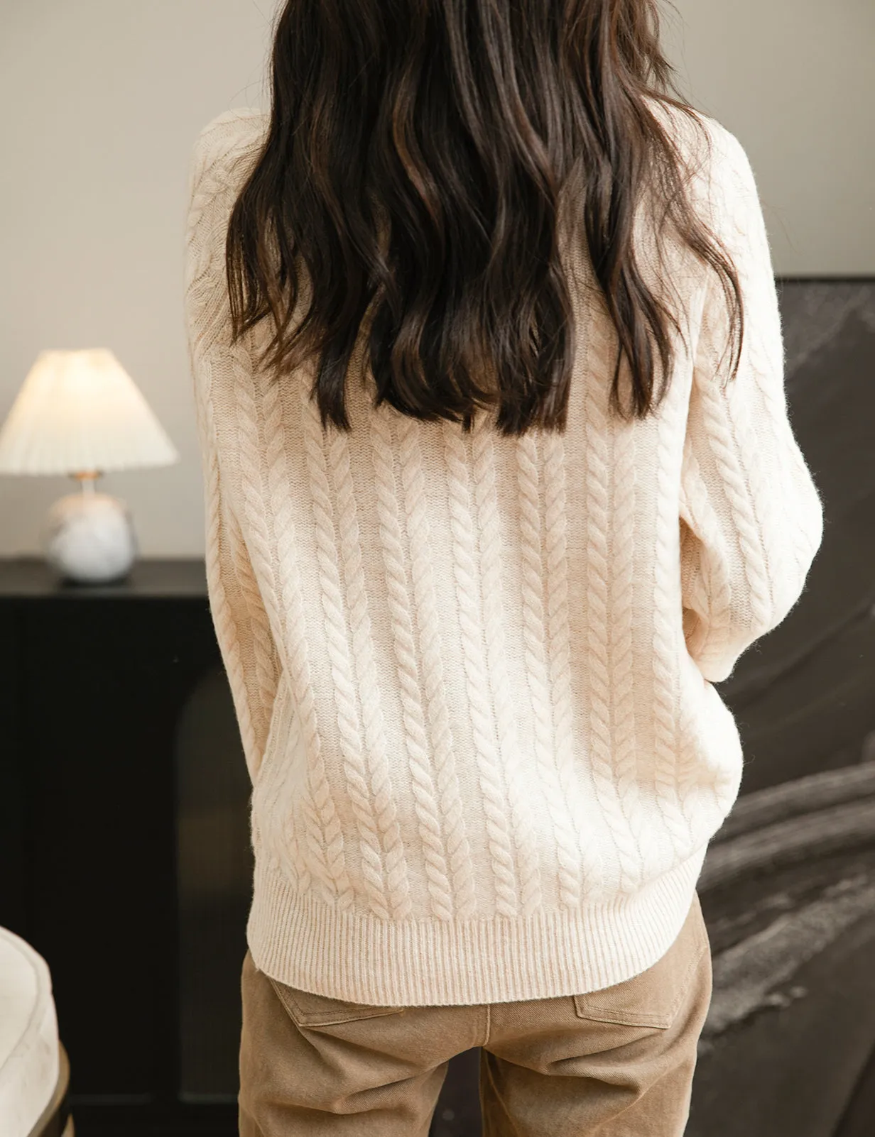 Sharon Woman Crew Neck Vintage Warm Sweater