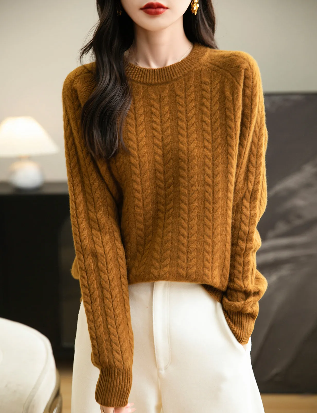 Sharon Woman Crew Neck Vintage Warm Sweater